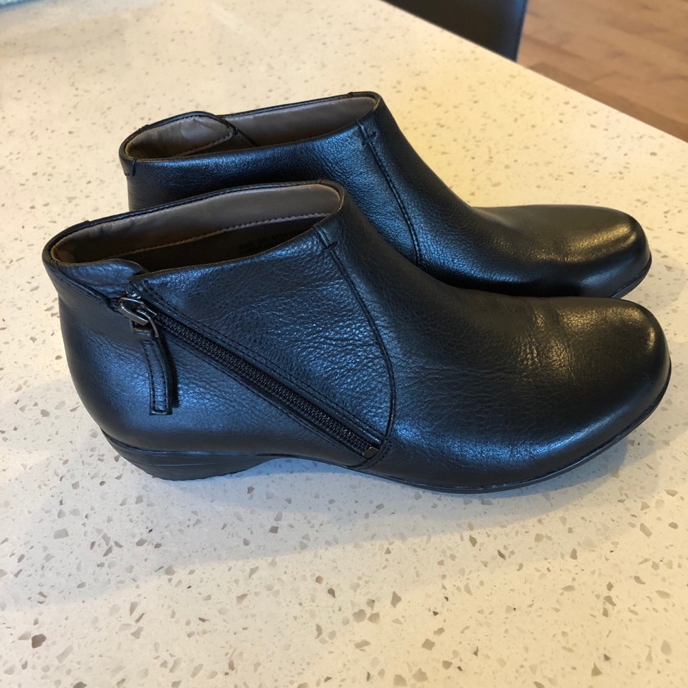 Dansko Fifi Black Leather Ankle Bootie